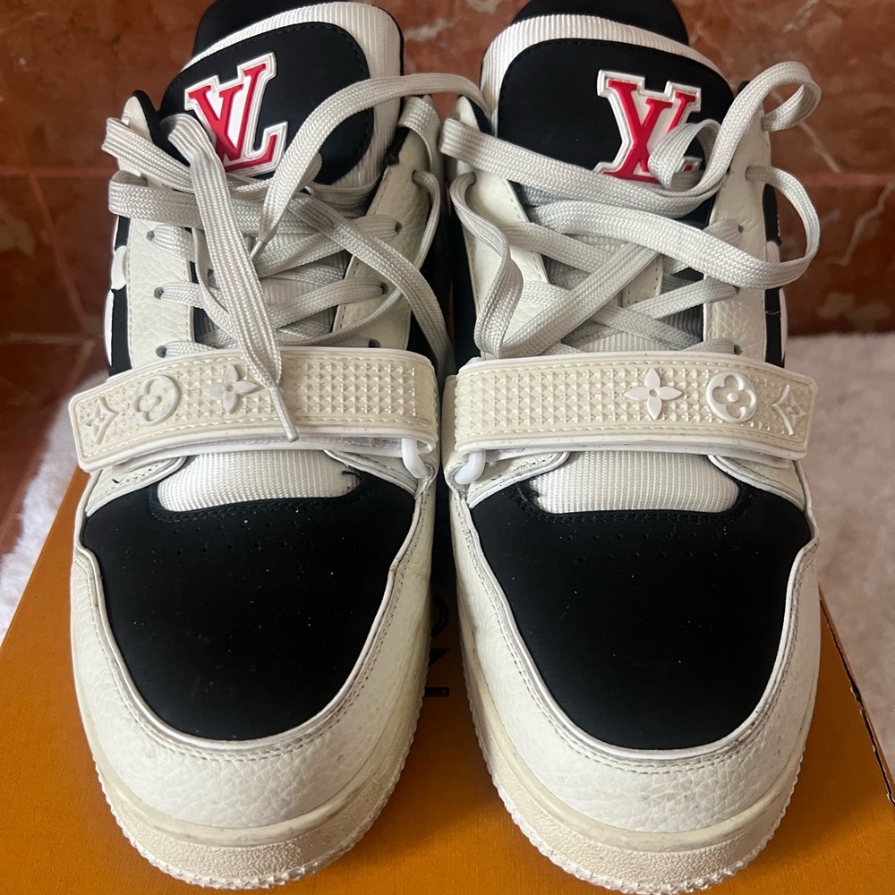 Louis Vuitton Black and White Men's Sneakers